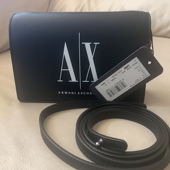 Armani Exchange crossbody - Picture 4 of 6
